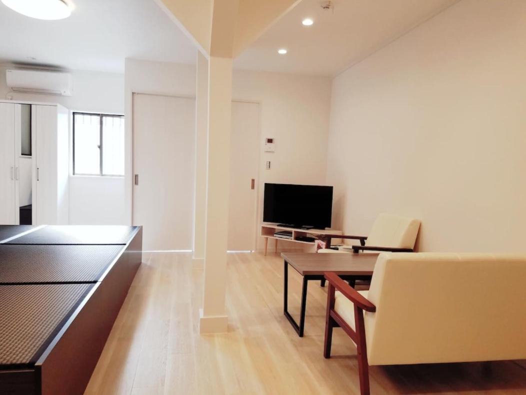 ピラネハウス Apartment Tokio Exterior foto
